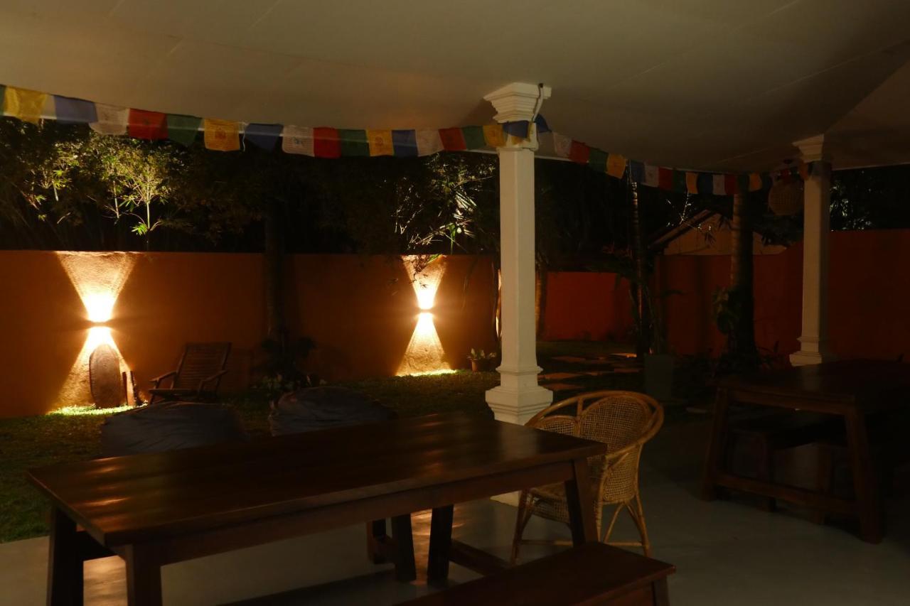 Barefoot Backpackers Hostel Dikwella Kültér fotó